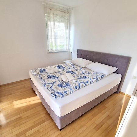 Apartments Vedran Punat Exterior photo