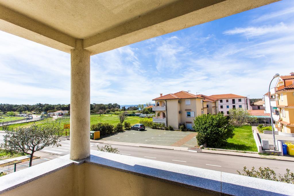 Apartments Vedran Punat Exterior photo