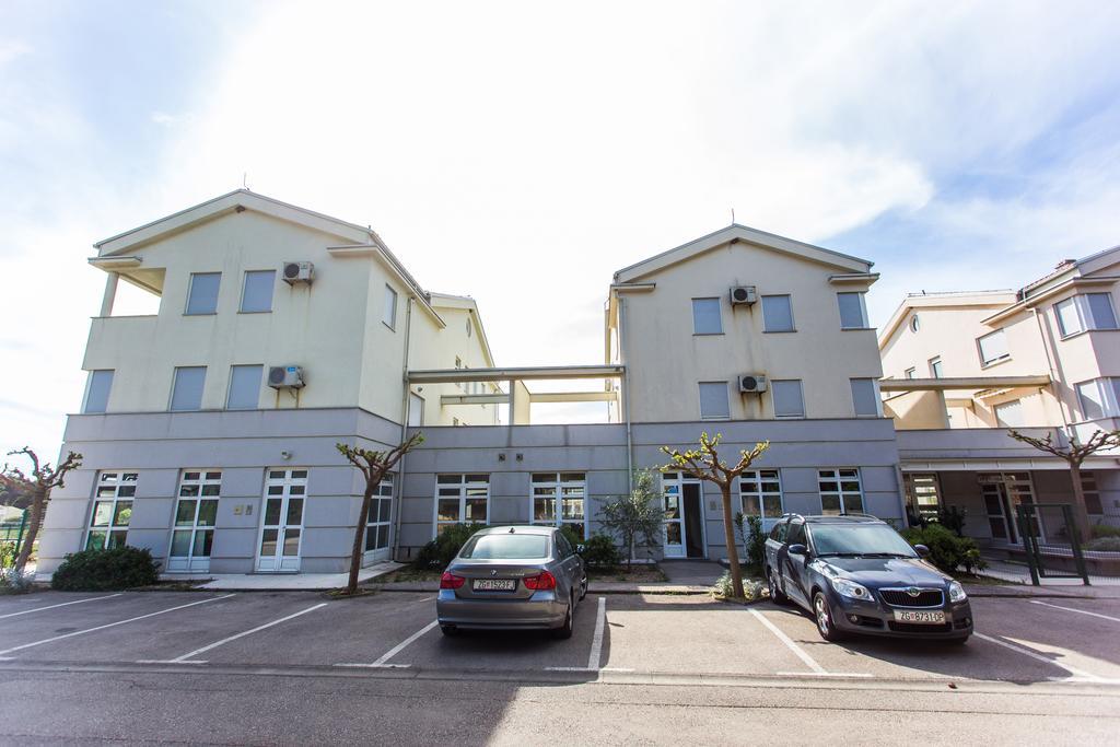 Apartments Vedran Punat Exterior photo